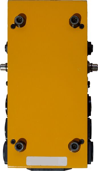 File:Thomann MCT-20 unten.jpg