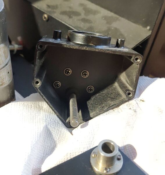 File:EL Sparkmaster Granulattrichter3.jpg